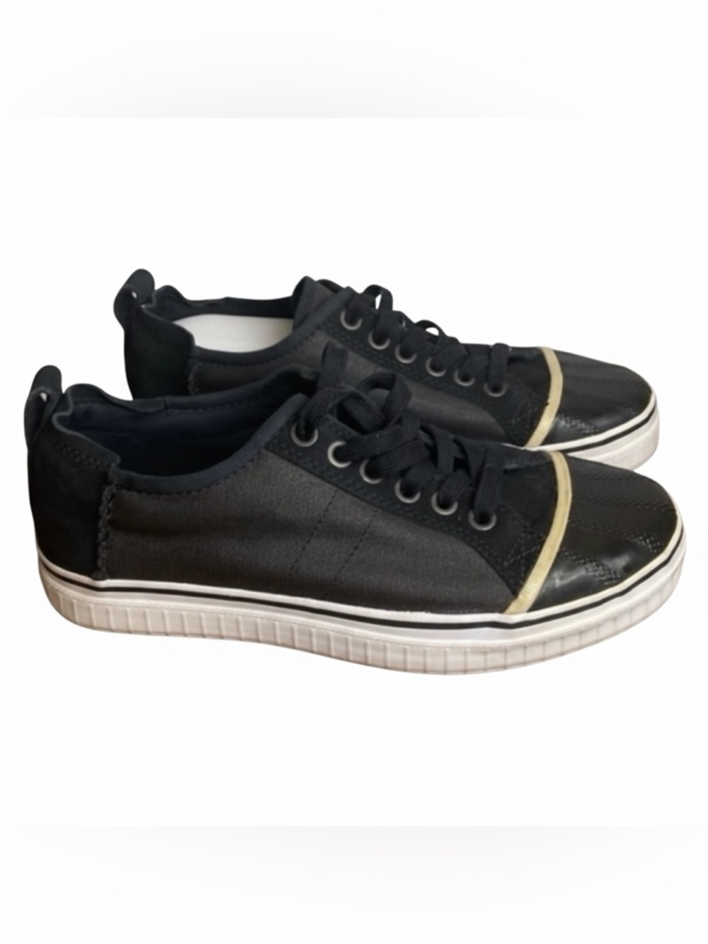 SOREL Men's Sentry Skater Sneaker Lace Up Canvas Low Top with Rubber Toe Size 9